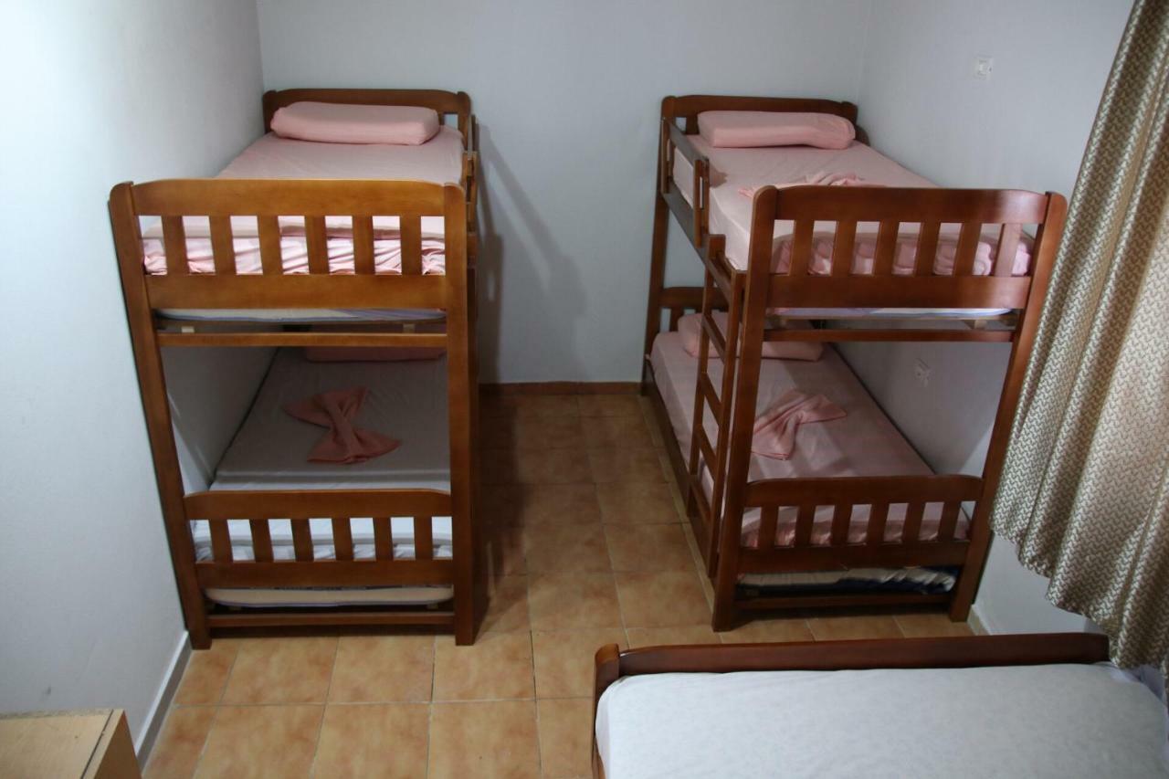 Eden Hostel Tirana Eksteriør billede