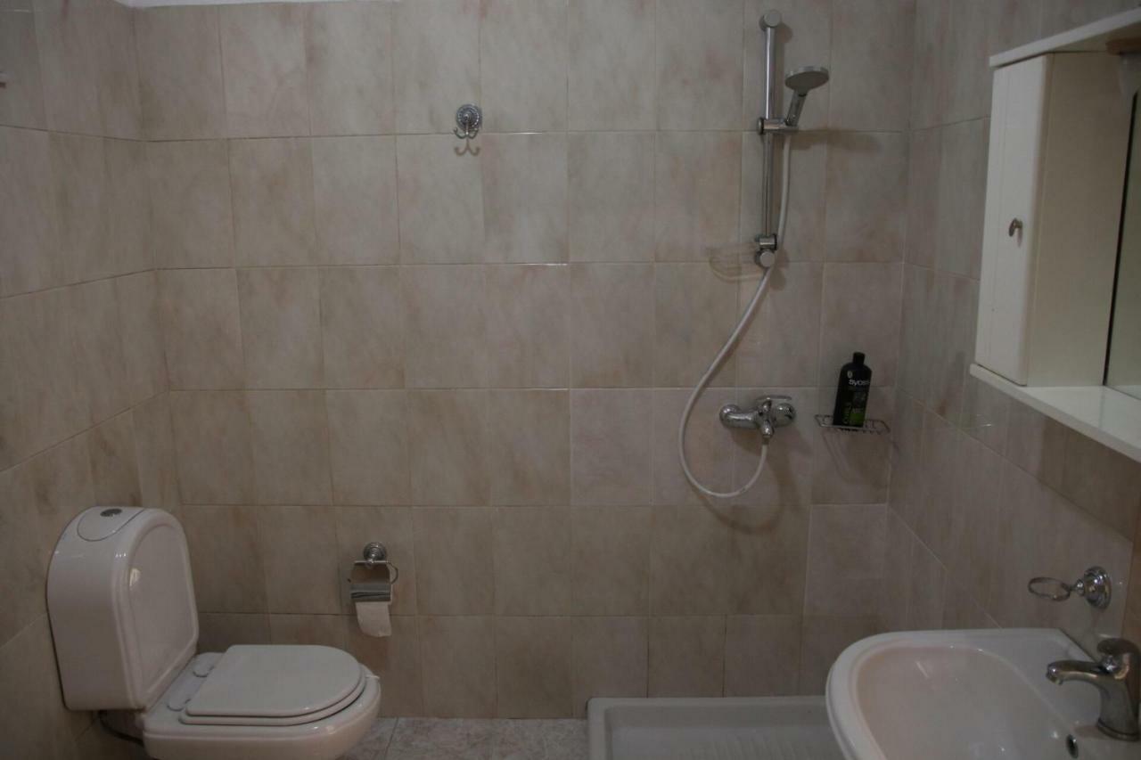 Eden Hostel Tirana Eksteriør billede